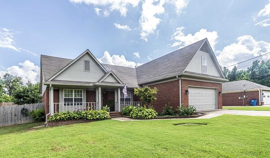 155 W SQUIRE'S Grv, Atoka, TN 38004 - 3 Beds, 2 Bath
