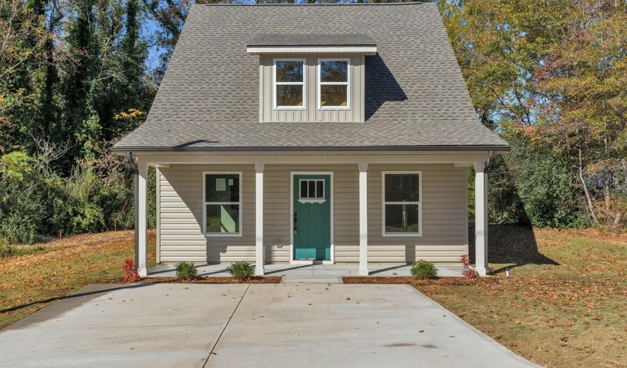 108 Oak St, Belton, SC 29627 - 3 Beds, 3 Bath