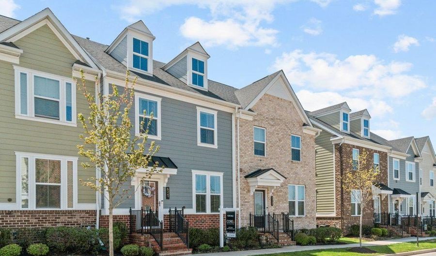 6247 ISLINGTON St, Baltimore, MD 21220 - 4 Beds, 5 Bath