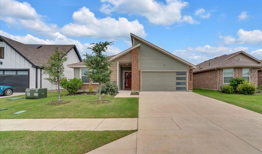 732 Trinity Park Trl, Alvarado, TX 76009 - 4 Beds, 2 Bath