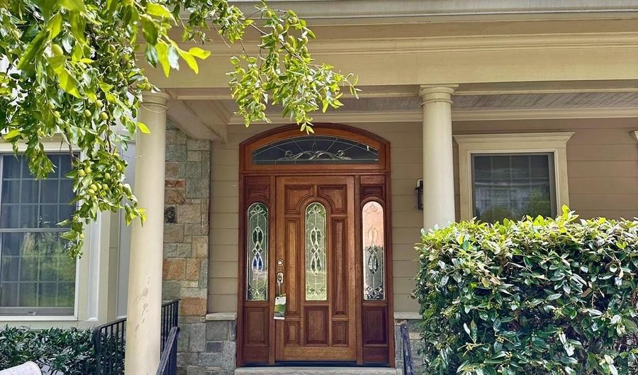 6204 MELVERN Dr, Bethesda, MD 20817 - 6 Beds, 6 Bath
