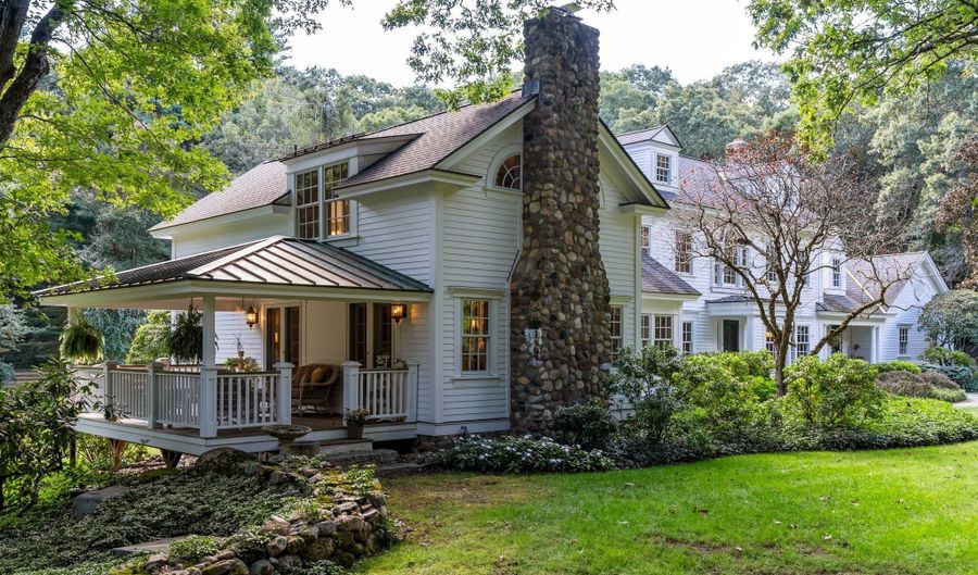 6 Pine Hill Rd, Burlington, CT 06013 - 4 Beds, 5 Bath