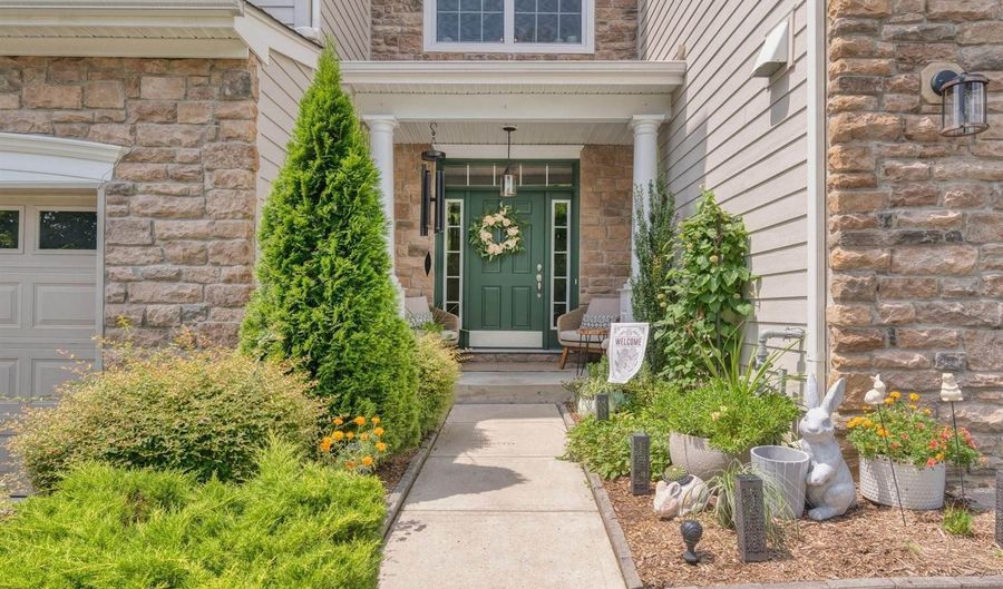 332 Hawthorne Ln, Barnegat, NJ 08005 - 3 Beds, 4 Bath
