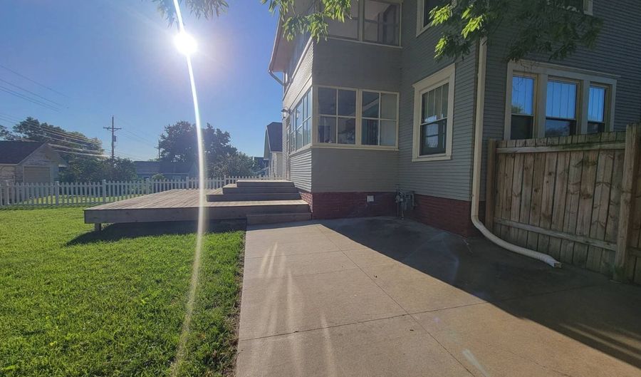 1222 16th, Auburn, NE 68305 - 3 Beds, 2 Bath