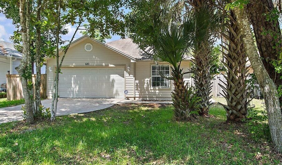 680 BEGONIA St, Atlantic Beach, FL 32233 - 4 Beds, 2 Bath