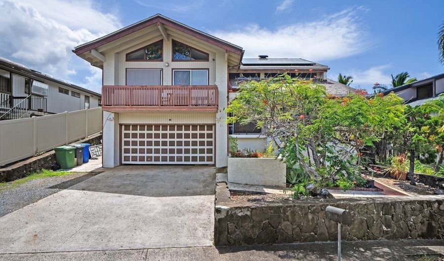98-635 Leke Pl, Aiea, HI 96701 - 6 Beds, 3 Bath