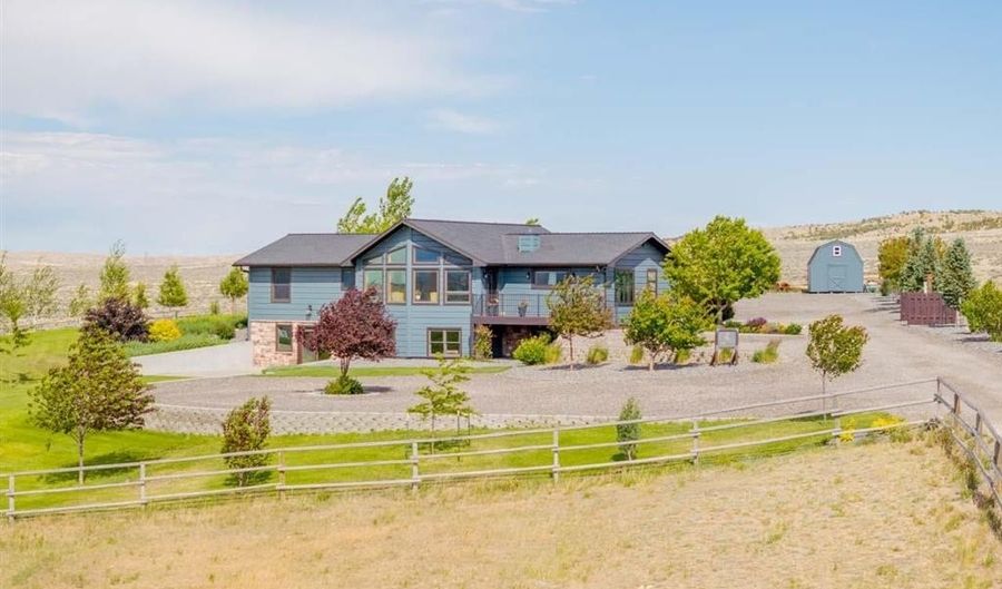 122 Sunset Rim, Cody, WY 82414 - 5 Beds, 3 Bath