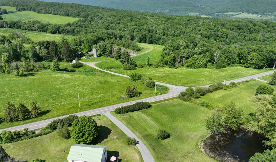 150 Sawchuck Rd, Ancram, NY 12502 - 4 Beds, 3 Bath