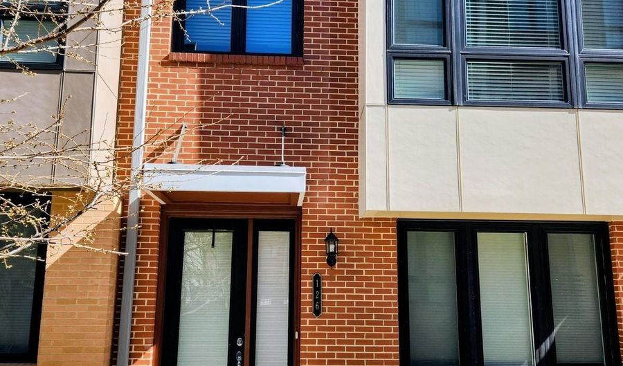 126 CAMBRIA Walk, Alexandria, VA 22304 - 4 Beds, 5 Bath