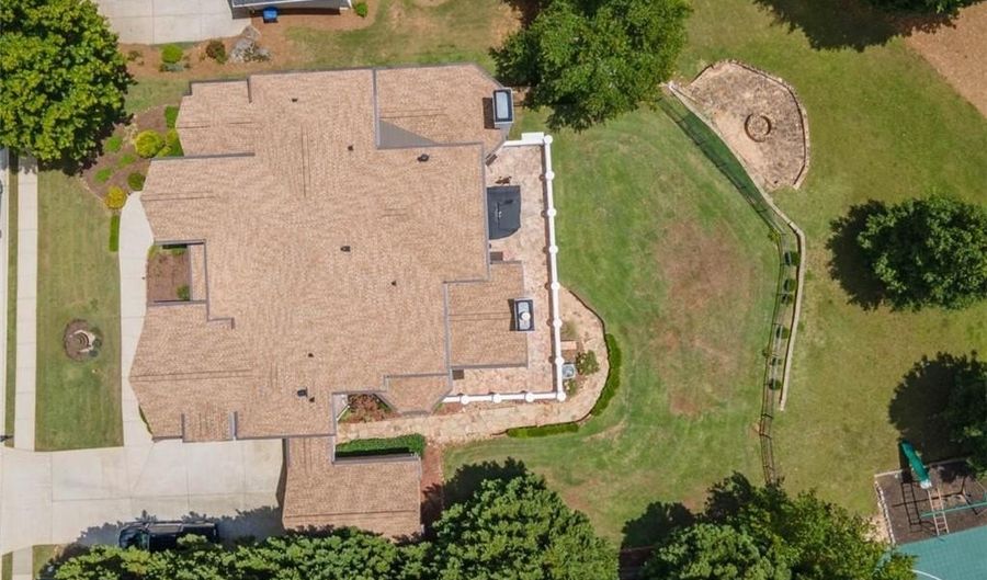 4054 Lyon Blvd, Atlanta, GA 30331 - 5 Beds, 6 Bath