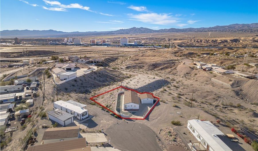 3061 Oak Pl, Bullhead City, AZ 86429 - 2 Beds, 2 Bath