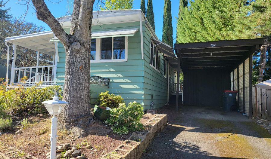 1055 N 5th St 102, Jacksonville, OR 97530 - 1 Beds, 1 Bath