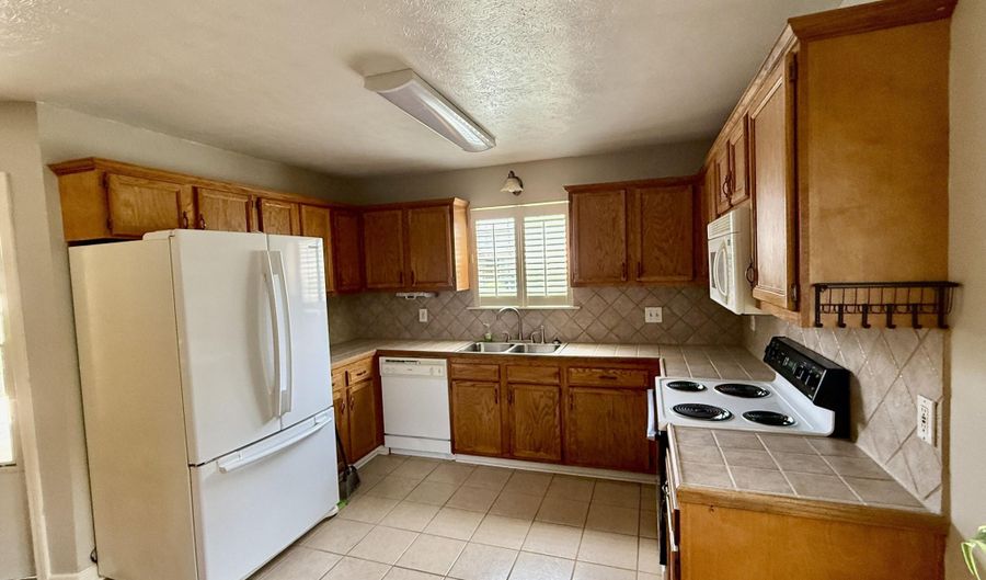 718 Whippoorwill Dr, Brandon, MS 39047 - 2 Beds, 2 Bath