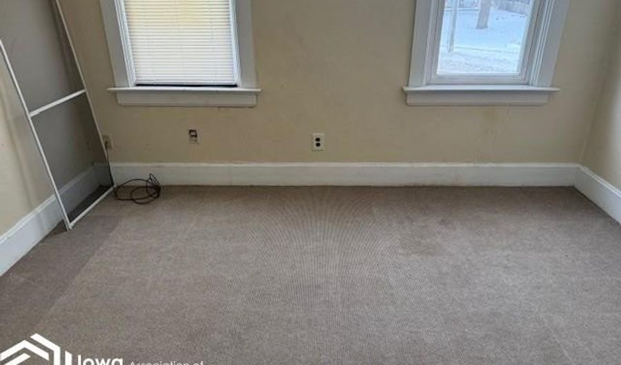 702 Diagonal St, Algona, IA 50511 - 3 Beds, 1 Bath