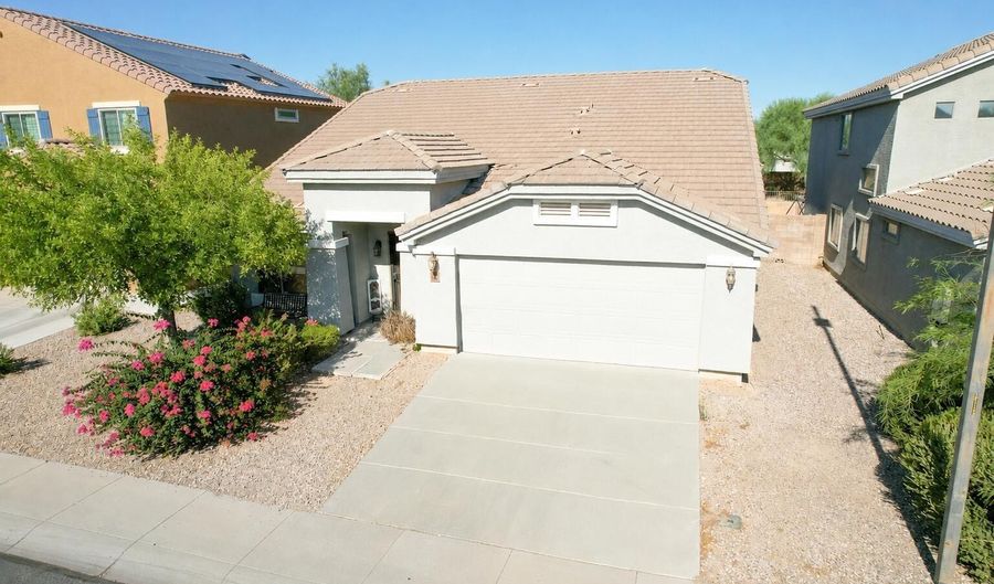5461 S 239TH Dr, Buckeye, AZ 85326 - 4 Beds, 2 Bath