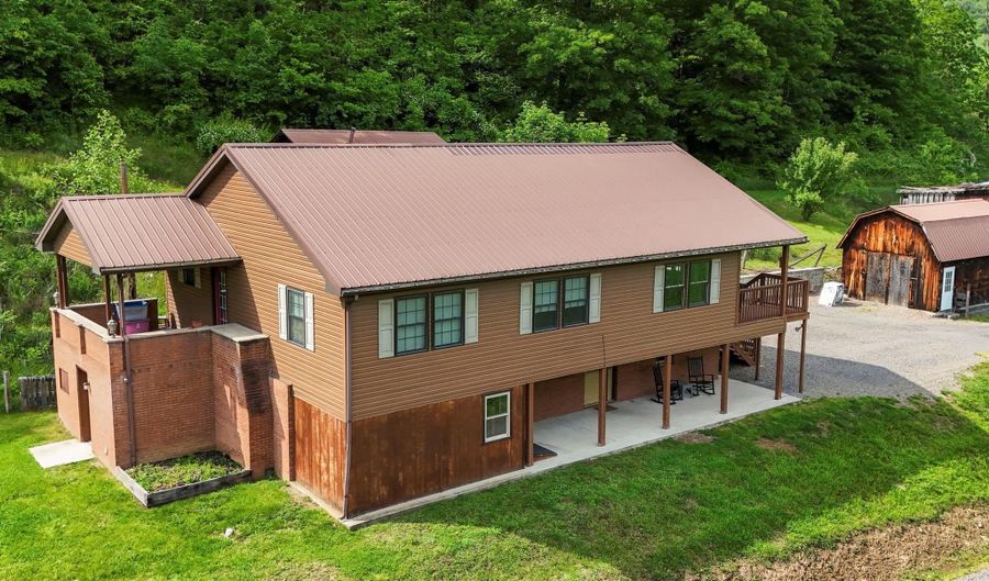 18421 LOWER GEORGES CREEK Rd SW, Barton, MD 21521 - 3 Beds, 4 Bath