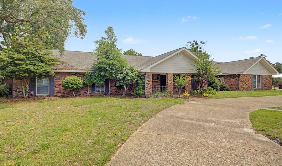 2186 Atkinson Rd, Biloxi, MS 39531 - 4 Beds, 3 Bath