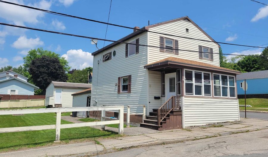199 Collins St, Berlin, NH 03570 - 3 Beds, 2 Bath