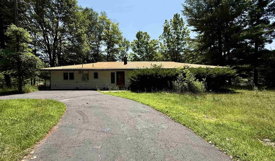 2444 Boman Rd, Alger, MI 48610 - 2 Beds, 2 Bath