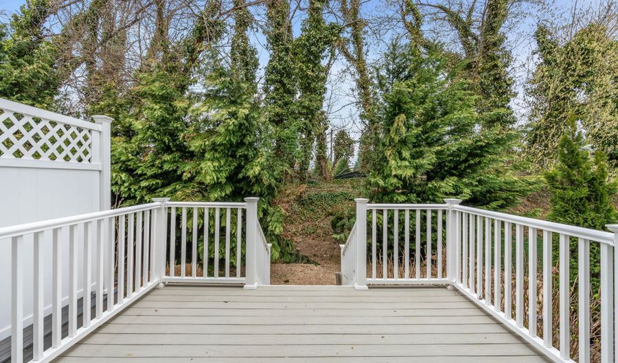 15 Old Mill Ct, Belmar, NJ 07719 - 2 Beds, 3 Bath