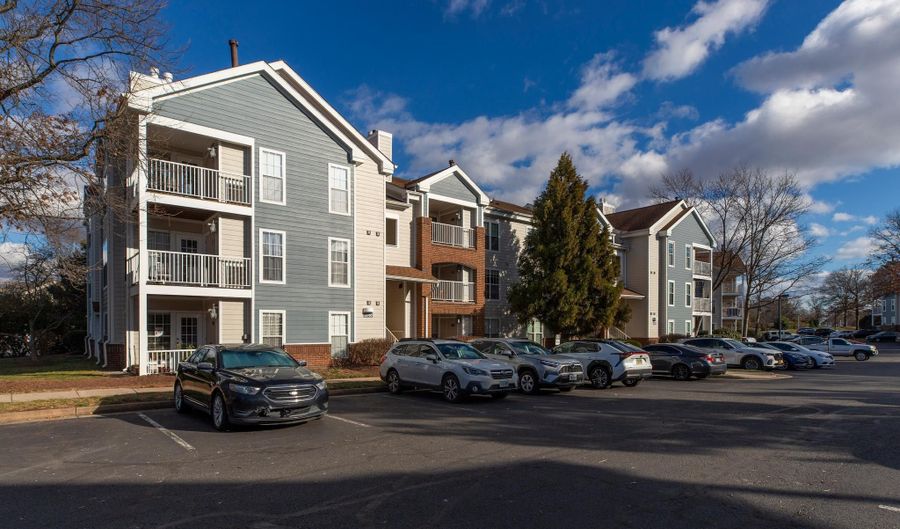 20950 TIMBER RIDGE Ter 202, Ashburn, VA 20147 - 1 Beds, 1 Bath