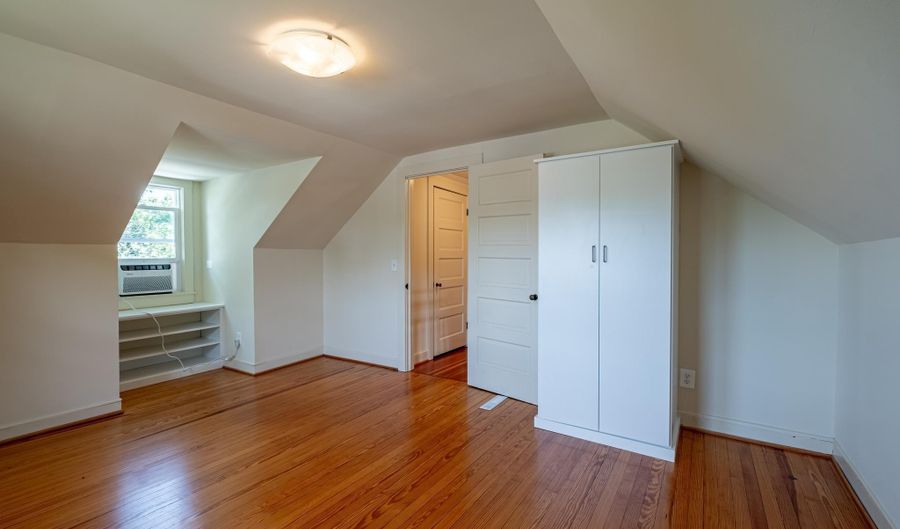 18980 KENNON Pl, Benedict, MD 20612 - 4 Beds, 2 Bath