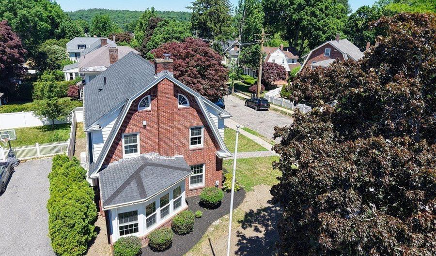 8 Horace Rd, Belmont, MA 02478 - 5 Beds, 4 Bath