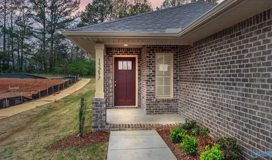 15462 Lapwing Cv, Athens, AL 35611 - 3 Beds, 2 Bath