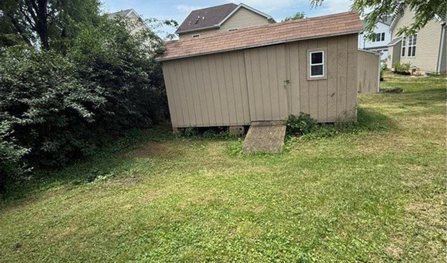 1150 Ridge Ave, Allentown, PA 18102 - 5 Beds, 2 Bath