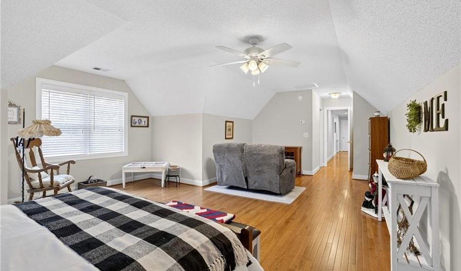 697 Graceland Dr, Asheboro, NC 27205 - 3 Beds, 3 Bath