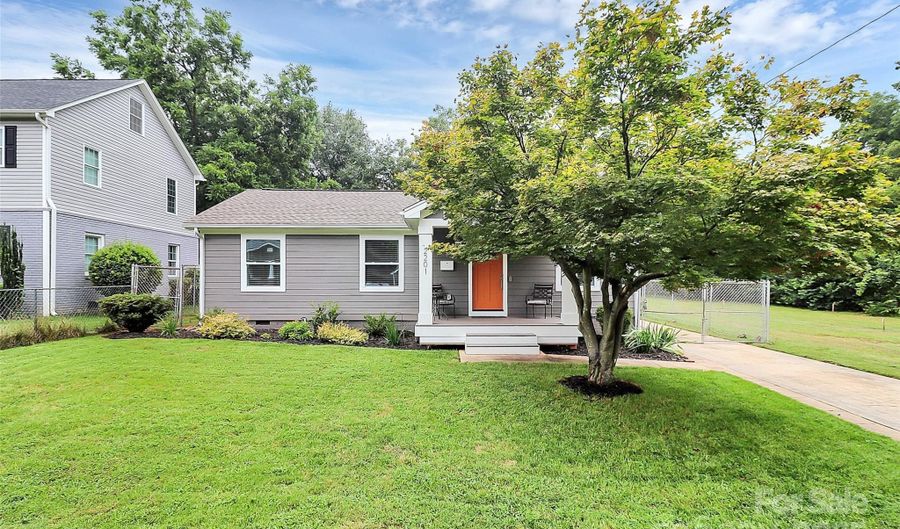 2201 Edison St, Charlotte, NC 28206 - 3 Beds, 2 Bath
