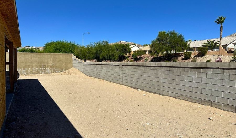 2868 Enclave Dr, Bullhead City, AZ 86429 - 3 Beds, 2 Bath