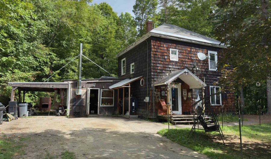 58 Hemlock Ln, Berlin, NH 03570 - 3 Beds, 2 Bath