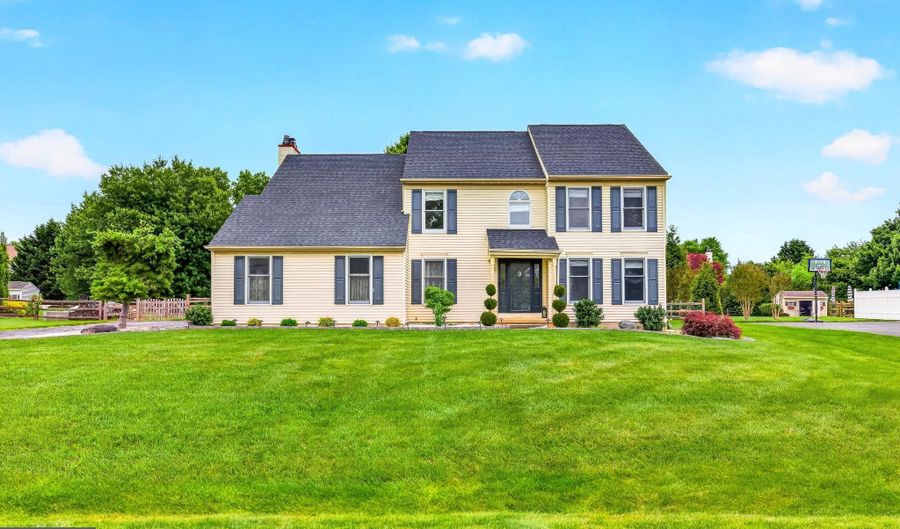 9 EATON Pl, Bear, DE 19701 - 4 Beds, 3 Bath