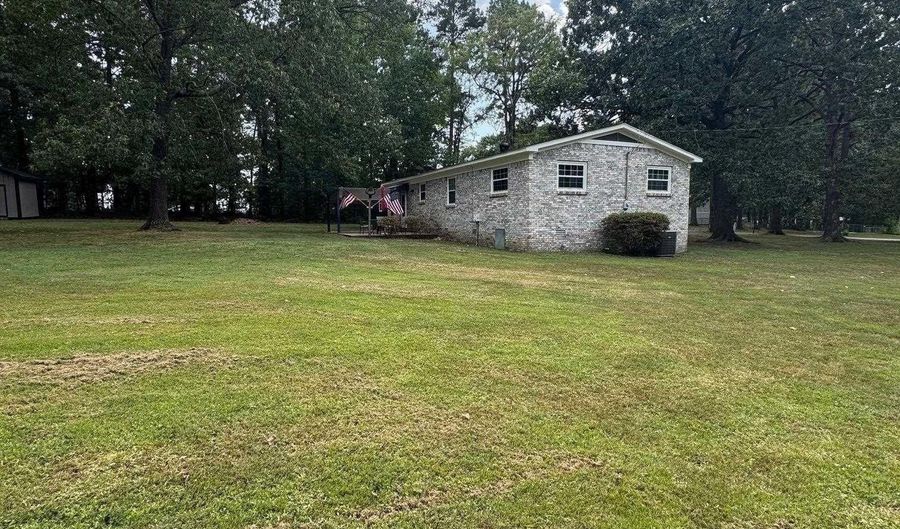 2608 Hurricane Lake Rd, Benton, AR 72019 - 3 Beds, 2 Bath