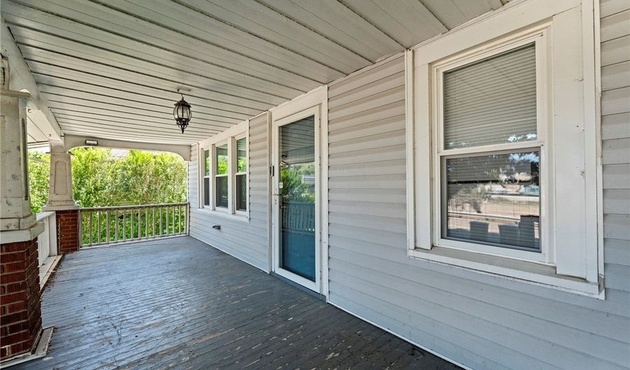 2318 Mogadore Rd, Akron, OH 44312 - 4 Beds, 2 Bath