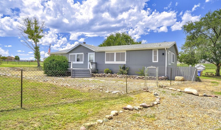 1850 S Yellow Brick Rd, Chino Valley, AZ 86323 - 3 Beds, 2 Bath