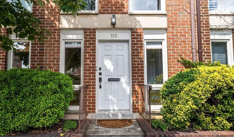 710 S CHARLES St, Baltimore, MD 21230 - 3 Beds, 4 Bath