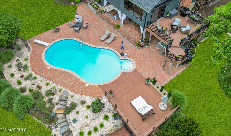 6 Trimbleford Ln, Middletown, NJ 07748 - 3 Beds, 4 Bath