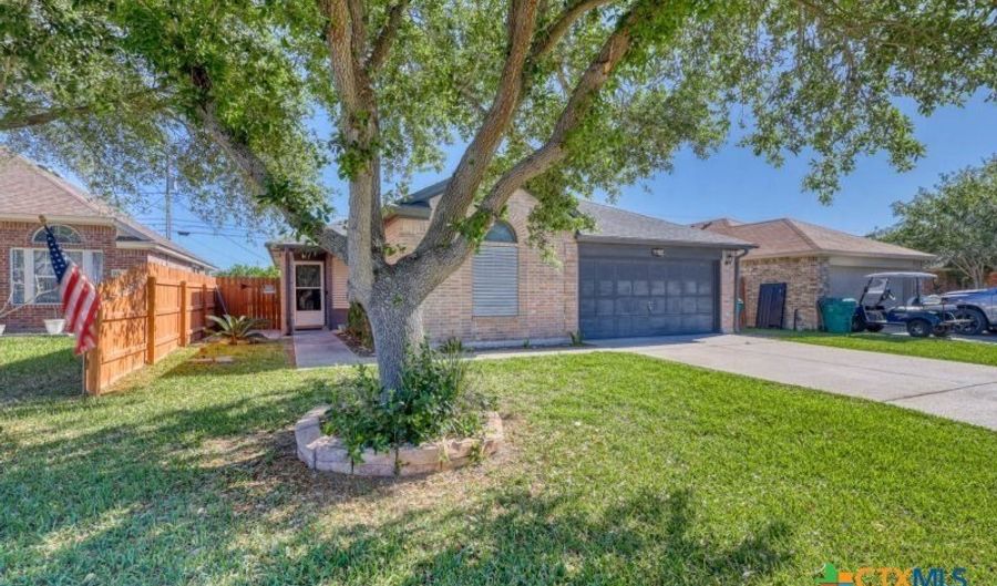1530 Windy Oaks Dr, Aransas Pass, TX 78336 - 3 Beds, 2 Bath
