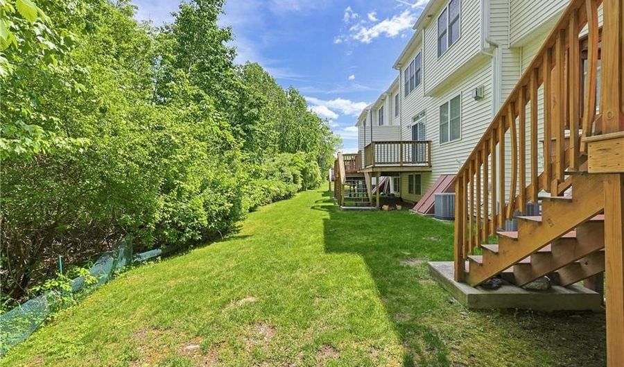 164 Bear Hill Rd 14, Cumberland, RI 02864 - 3 Beds, 3 Bath