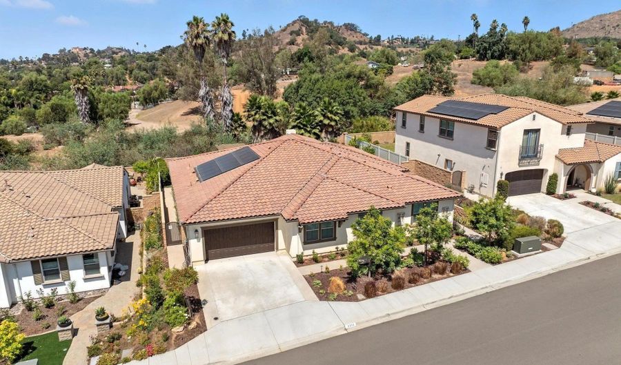2313 E Lincoln Ave, Escondido, CA 92027 - 4 Beds, 4 Bath