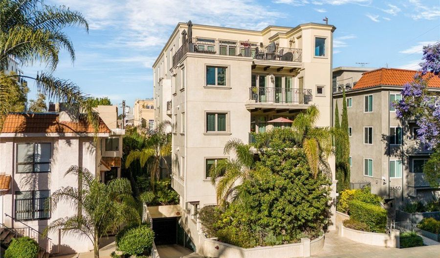 1644 S Bentley Ave 401, Los Angeles, CA 90025 - 2 Beds, 3 Bath