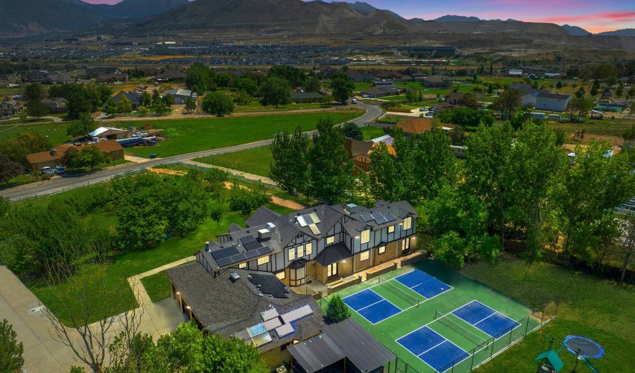1890 W ROCK Holw, Bluffdale, UT 84065 - 10 Beds, 7 Bath
