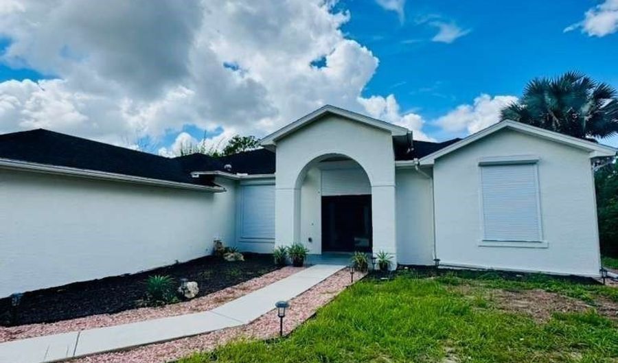 2224 Wellington Ave, Alva, FL 33920 - 4 Beds, 3 Bath