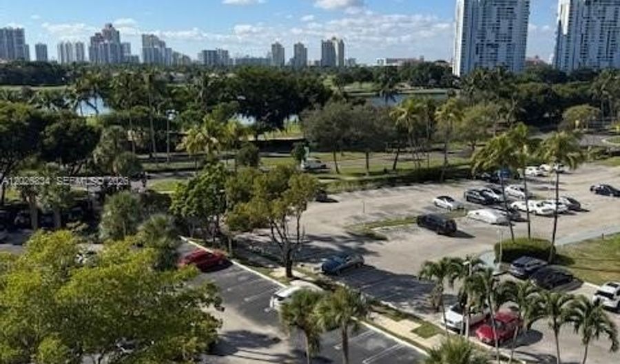 3701 N Country Club Dr 706, Aventura, FL 33180 - 2 Beds, 2 Bath