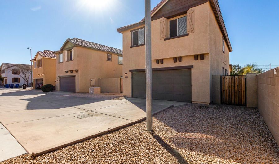 814 E AGUA FRIA Ln, Avondale, AZ 85323 - 4 Beds, 3 Bath