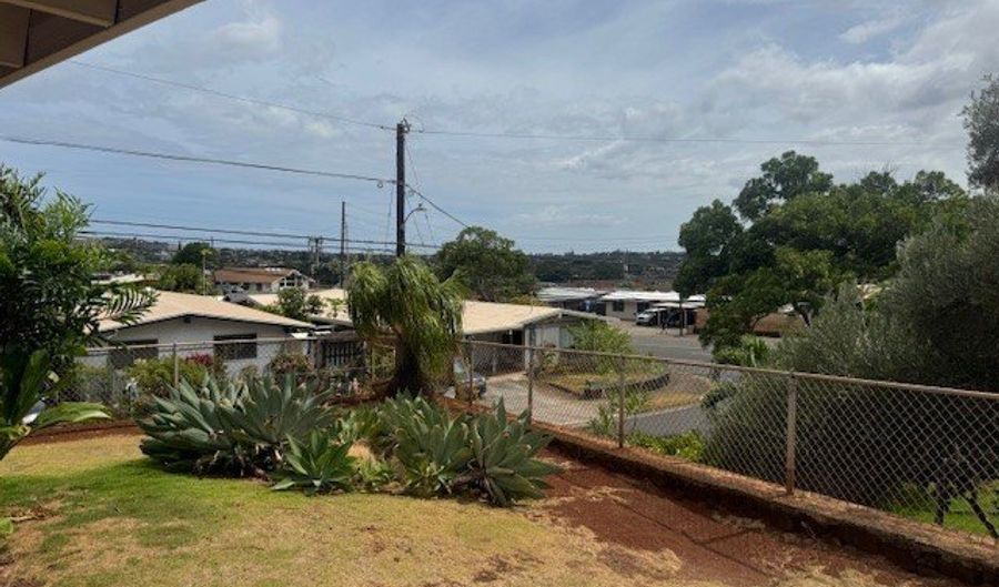 99-579 Hokea St, Aiea, HI 96701 - 3 Beds, 2 Bath