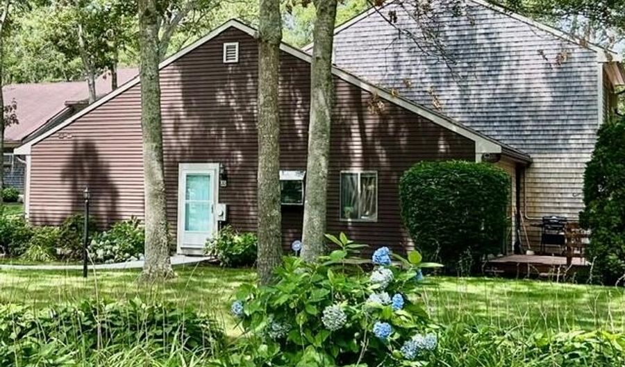 20 Roundhouse Rd 20, Bourne, MA 02532 - 1 Beds, 1 Bath