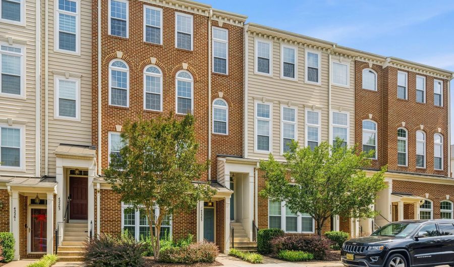 42267 TERRAZZO Ter, Aldie, VA 20105 - 3 Beds, 3 Bath